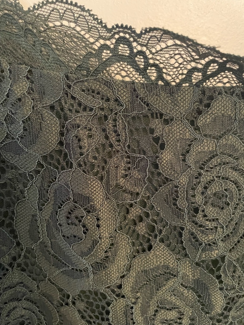 Altar'd State  Green Maxi Milkmaid Cotrage Core Clydie Floral Dress Size M Lace - Picture 9 of 13